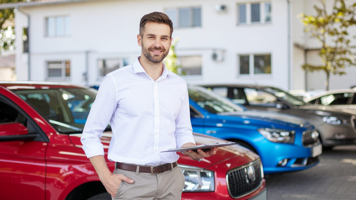 Professioneller Zulassungsservice für Fahrzeug An- und Abmeldung inklusive Behördengänge und Dokumentenservice